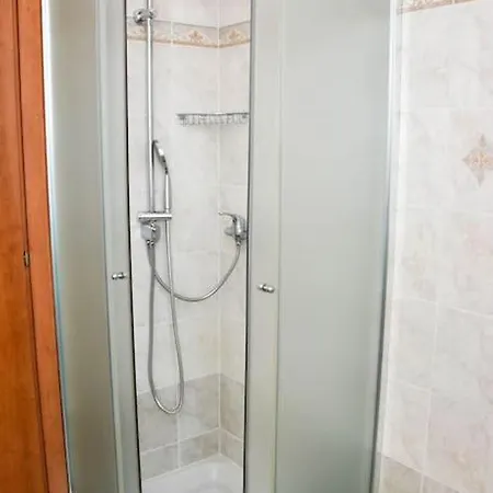 Ca' Gialla 4 - Di Lugano, Dog Friendly, Balcone E Parcheggio - Lägenhet Cadegliano Viconago