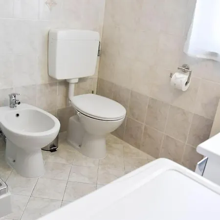Ca' Gialla 4 - Di Lugano, Dog Friendly, Balcone E Parcheggio -